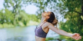 Como se livrar de toda energia negativa da sua vida e abrir espaço para positividade