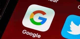 Rússia impõe multa de US$2,5 decilhões ao Google por bloqueio de mídia estatal no YouTube