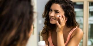 7 Cremes faciais incríveis que vão deixar sua pele perfeita