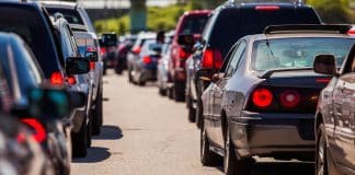 A cor de carro mais perigosa para dirigir foi comprada por mais de 1 milhão de pessoas nos últimos 3 anos