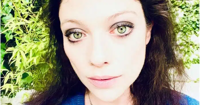 michelle-trachtenberg-falou-sobre-calor-antes-da-tempestade-em-publicacao-enigmatica-poucos-dias-antes-de-morrer-aos-39-anos Michelle Trachtenberg falou sobre ‘calor antes da tempestade’ em publicação enigmática poucos dias antes de morrer aos 39 anos