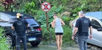 ‘Stalker’: Mulher de 24 anos é presa por perseguir dentista e namorada em Santa Catarina