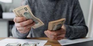 Banco acidentalmente transfere US$81 trilhões por erro e quase causa catástrofe financeira