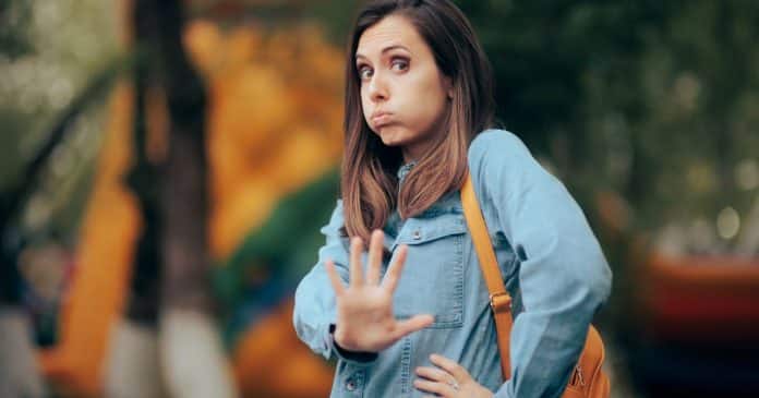 5-sinais-de-que-voce-esta-dando-acesso-demais-para-alguem-que-nao-merece 5 Sinais de que você está dando acesso demais para alguém que não merece