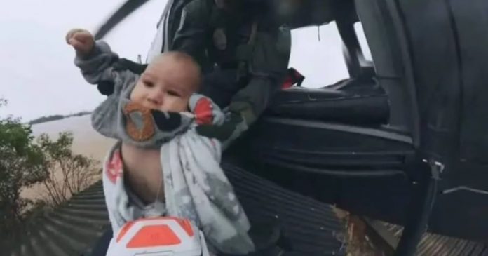 bebe-que-foi-resgatado-de-helicoptero-morre-1-ano-apos-a-tragica-enchente-no-rs Bebê que foi resgatado de helicóptero morre 1 ano após a trágica enchente no RS