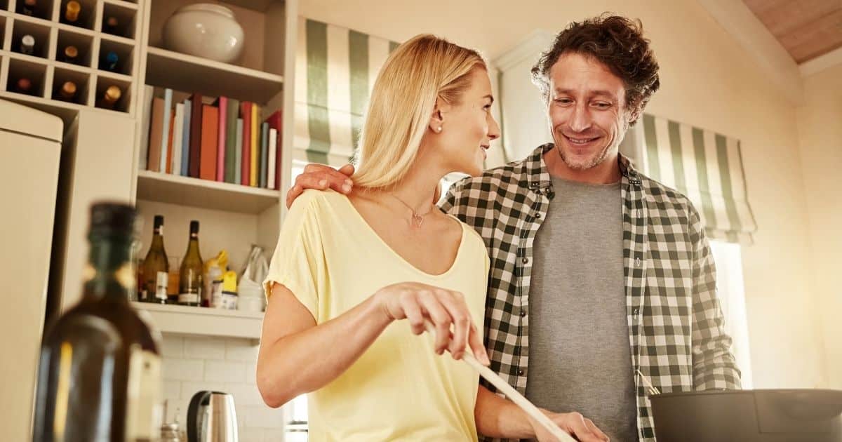 10 Coisas estranhas que todos os homens acham inexplicavelmente atraentes em uma mulher