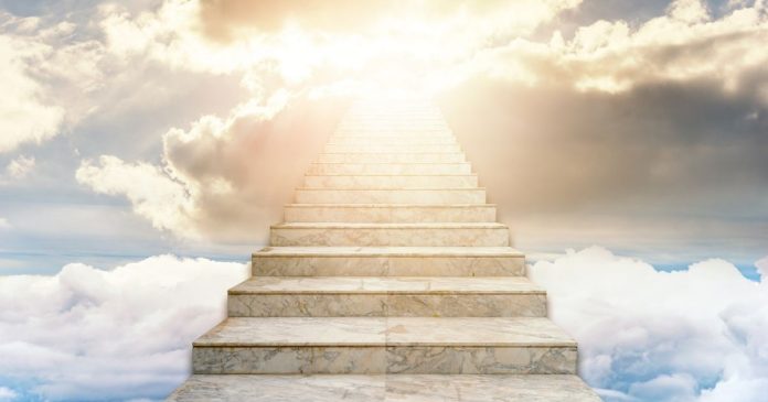 homem-morre-por-seis-minutos-revela-como-e-o-ceu-e-diz-que-nao-e-nada-do-que-imaginamos Homem “morre por seis minutos” revela como é o céu — e diz que não é nada do que imaginamos