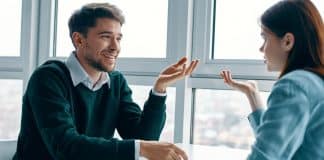 3 Truques psicológicos simples – mas poderosos – que te ajudam a controlar qualquer situação