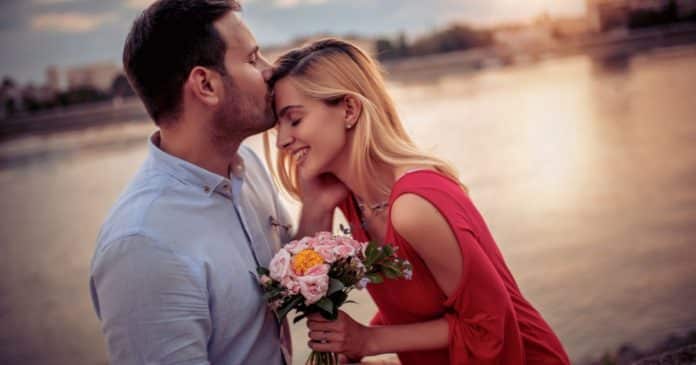 Homens se apaixonam mais rápido que mulheres, segundo estudo global