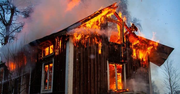 mais-perigoso-que-o-fogao-o-eletrodomestico-que-pode-colocar-sua-casa-em-risco Mais perigoso que o fogão: Este é o eletrodoméstico que pode colocar sua casa em risco de incêndio