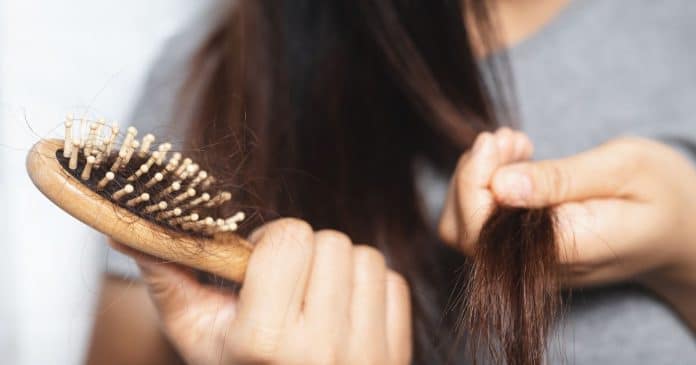 se-voce-dorme-com-o-cabelo-assim-voce-vai-ficar-careca-segundo-dermatologistas Se você dorme com o cabelo ASSIM você vai ficar careca, segundo dermatologistas
