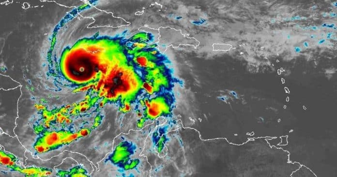 furacao-melissa-sera-uma-das-maiores-tempestades-da-historia-pode-ser-brutalmente-destrutivo Furacão Melissa será uma das maiores tempestades da história: “Pode ser brutalmente destrutivo”
