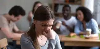 Psicologia explica por que algumas pessoas “sentem prazer” em ver os outros falharem