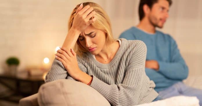 Quando o amor esfria em silêncio: Isto pode destruir um relacionamento – mesmo sem traição
