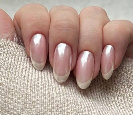 Unhas de vidro: O visual transparente e sofisticado que está conquistando as apaixonadas por beleza