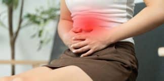 Você não consegue fazer o “número dois” fora de casa? Entenda por que seu intestino só funciona NO SEU banheiro