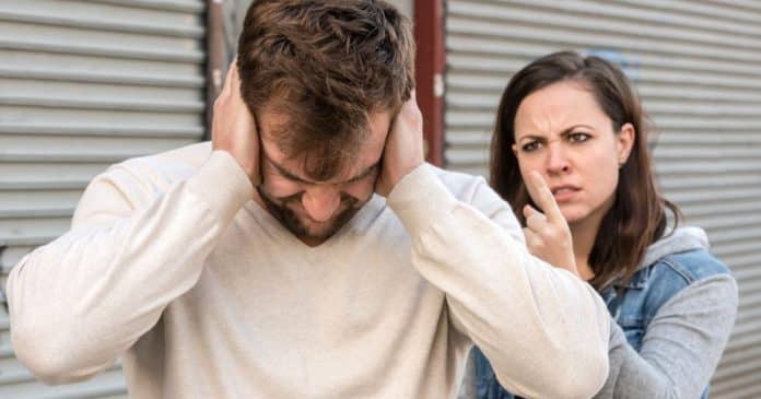 7 Atitudes de mulheres que fazem qualquer homem ir embora – e não durar em nenhum relacionamento