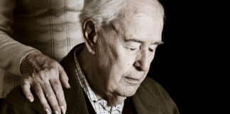 Casamento pode aumentar o risco de demência: Estudo choca ao mostrar por que solteiros e divorciados parecem “mais protegidos”