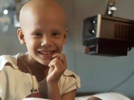 Menino de 13 anos é o 1ª ser humano curado de câncer cerebral terminal — e marca um novo capítulo na história da medicina