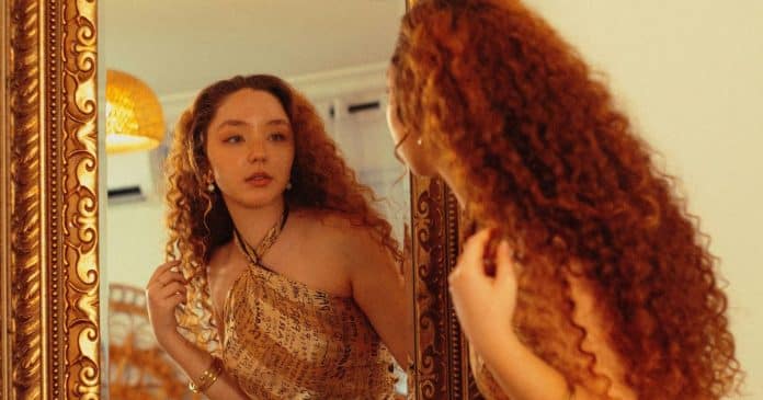 o-perigo-mesmo-e-a-mulher-que-mora-sozinha-e-aprendeu-a-ser-feliz-sem-precisar-de-ninguem O perigo mesmo é a mulher que mora sozinha — e aprendeu a ser feliz sem precisar de ninguém