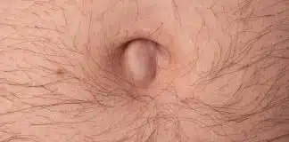 Saiba o que significa ter ‘muitos pelos crescendo na barriga e envolta do umbigo’ – e quando é motivo de alerta