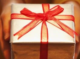 7 presentes que você NÃO deve aceitar de jeito nenhum de ninguém