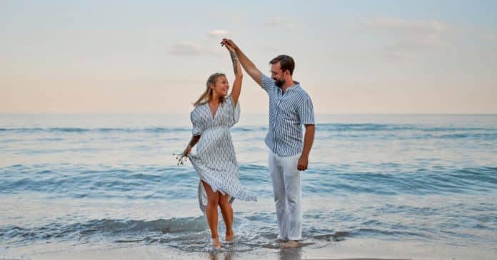 Essa é a forma mais comum de um homem demonstrar amor pela mulher (e muitas não percebem)