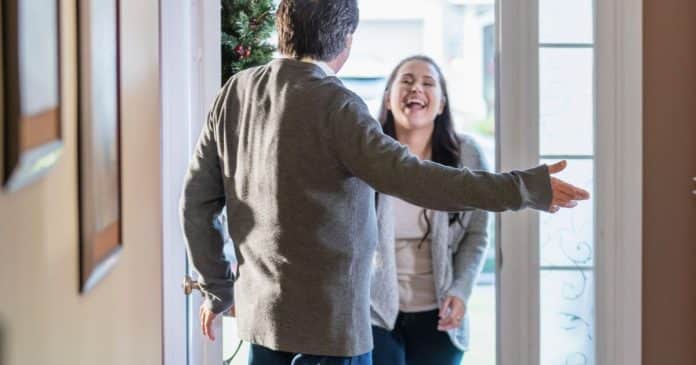 nunca-leve-ninguem-para-morar-na-sua-casa-o-erro-silencioso-que-pode-custar-sua-paz Nunca leve ninguém para morar na sua casa: o erro silencioso que pode custar muito