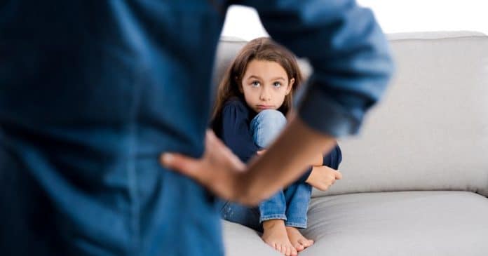 o-erro-devastador-que-faz-o-seu-filho-mentir-para-voce-para-o-resto-da-vida-e-spoiler-a-culpa-nao-e-dele O ‘erro devastador’ que faz o seu filho mentir para você para o resto da vida – e spoiler: a culpa não é dele