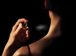 Quer ter cheiro de rica? Essas fragrâncias elegantes fazem isso — sem precisar exagerar