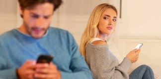 Tome muito cuidado se seu parceiro usa ESSES aplicativos no celular – algo pode estar completamente errado Tome muito cuidado se seu parceiro usa ESSES aplicativos no celular – algo pode estar completamente errado