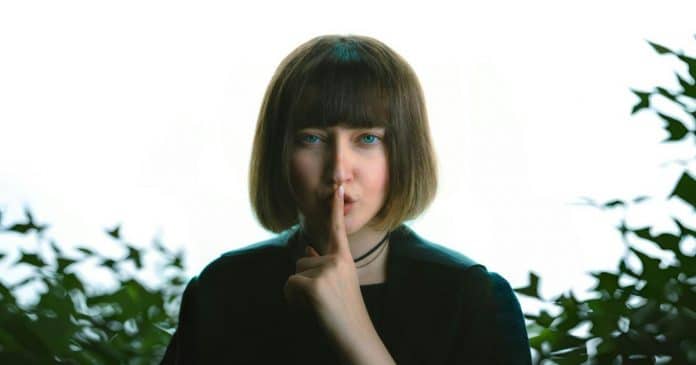 Top 3 signos que parecem santos, mas aprontam – e muito – longe dos olhares