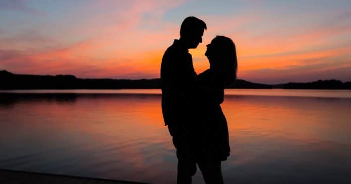 2 Sinais de que vocês ainda ficarão juntos (e por que isso pode acontecer mais cedo do que você imagina)