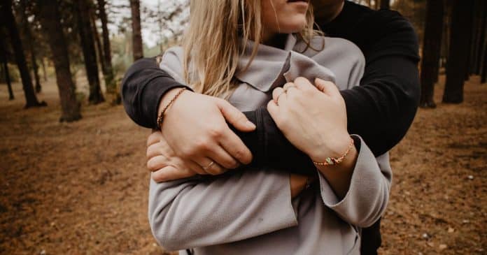 47 minutos por dia: O tempo de atenção que um homem deve dar para transformar o relacionamento com uma mulher