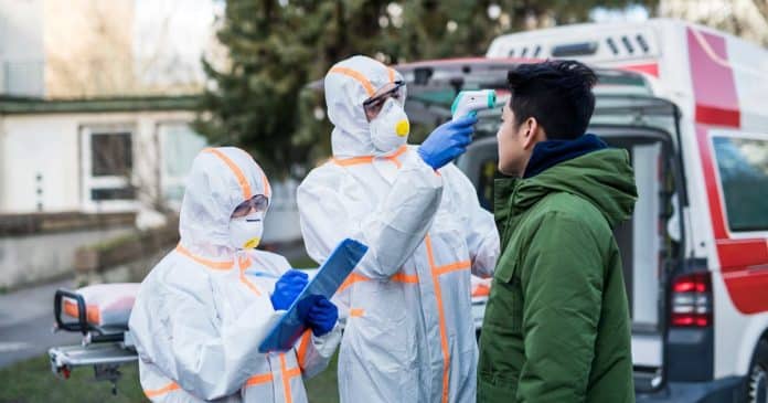 Estes são os sintomas do surto causado por vírus mortal que está levando aeroportos a adotarem medidas como foi na COVID-19