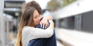 “Relacionamento de fim de semana” funciona? Especialista aponta benefícios e riscos do modelo