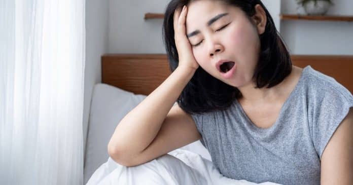 Se você acorda sempre cansada e dolorida, o problema pode estar em “um detalhe” do Feng Shui no seu quarto