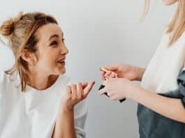 A velocidade da sua fala pode revelar sinais sobre a sua saúde mental