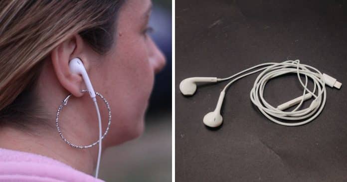 Motivo surpreendente que está fazendo todo mundo abandonar os fones de ouvido Bluetooth e voltando a usar com fio