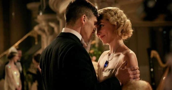 “Nem Juntos, Nem Separados”? O sinal oculto de que você está vivendo uma relação kármica (e não é coincidência)