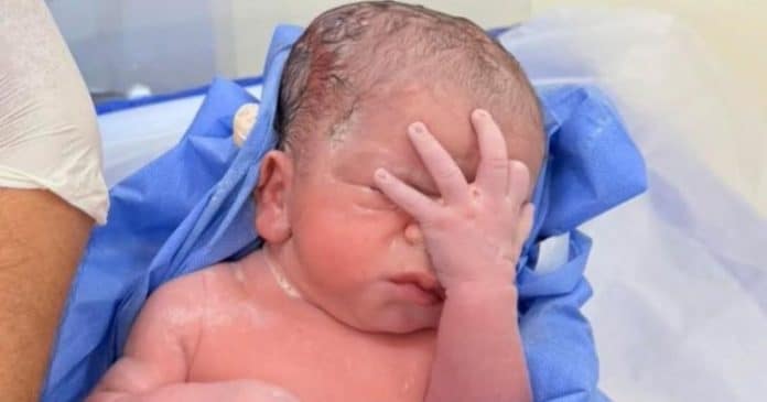 Foto de recém-nascida viraliza e fez a internet dizer: “eu sou essa aí”