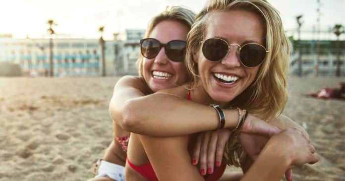 as-duplinhas-de-melhores-amigas-dos-signos-essas-sao-combinacoes-perfeitas As duplinhas de melhores amigas dos signos: essas são combinações perfeitas