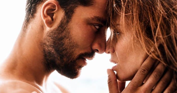 Micro-romances: a nova tendência dos relacionamentos que faz pessoas se apaixonarem por quem mal conhecem