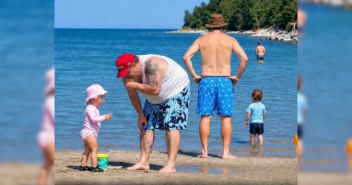 Esta foto de praia deixa as pessoas se sentindo “enjoadas”… você consegue entender por quê?
