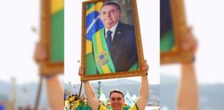 Se Flávio Bolsonaro for eleito Presidência da República, ele pode usar os poderes do cargo para tirar Jair Bolsonaro da prisão?